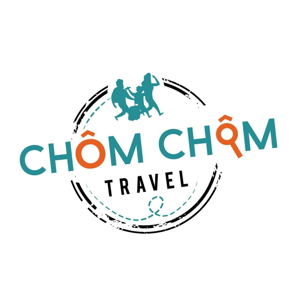 Chom Chom Travel logo